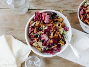SPAR Mahlzeit Radicchio-Apfelsalat mit Eierschwammerl und Speck