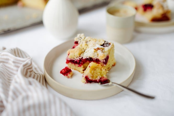 SPAR Mahlzeit Pudding Himbeer-Streuselkuchen