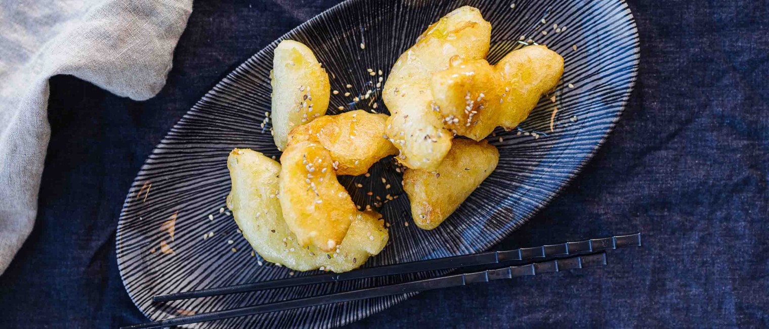 Gebackenes Obst im Tempurateig