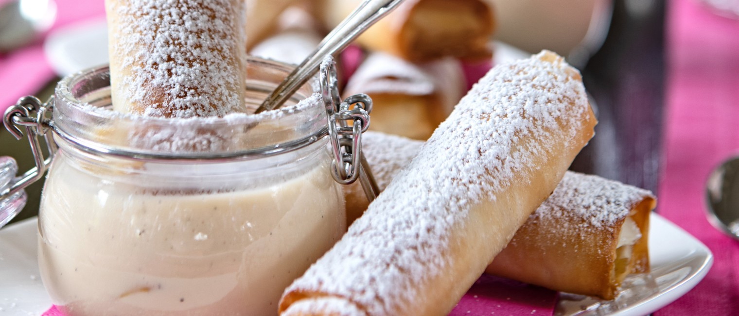 Mini-Apfelstrudel mit Vanillesauce