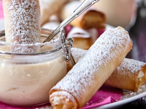 SPAR Mahlzeit Mini-Apfelstrudel mit Vanillesauce