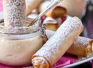 Mini-Apfelstrudel mit Vanillesauce