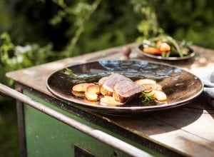 SPAR Mahlzeit Schweinemedaillons mit Calvadosrahmsauce und gepfefferten Äpfeln