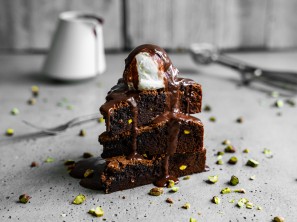 SPAR Mahlzeit Fudgy Chocolate Cake Deluxe