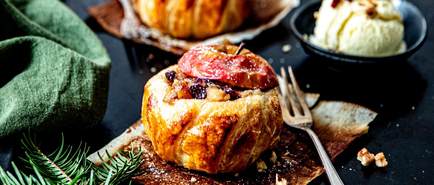 Äpfel im Blätterteig mit Walnuss-Cranberry-Füllung