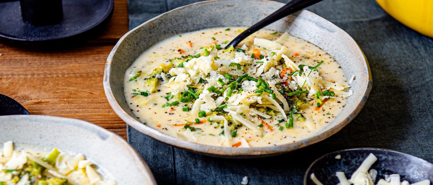 Brokkoli Cheddar Suppe