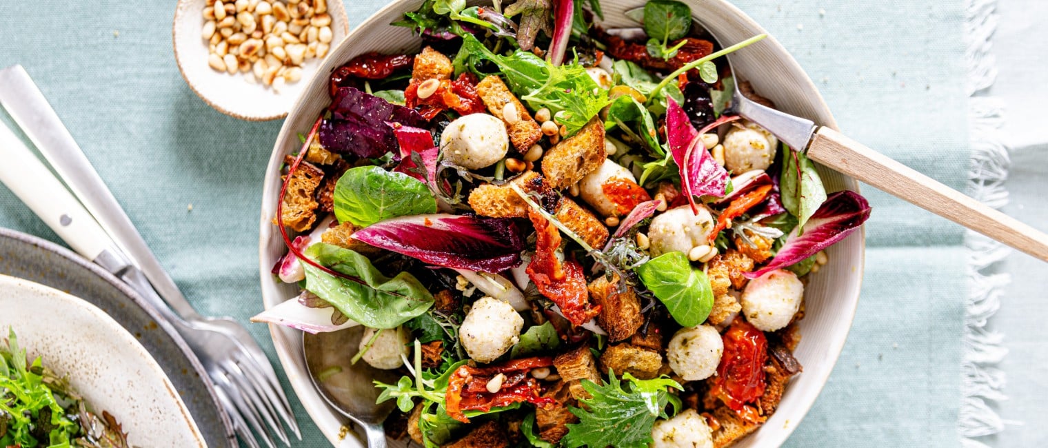 Winterlicher Caprese Brotsalat 