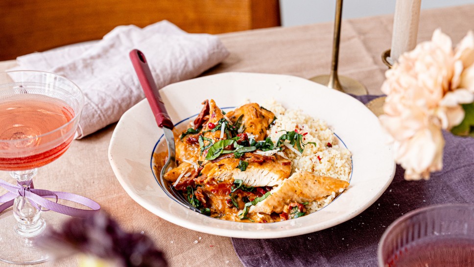 Saftiges Marry-Me-Chicken mit Couscous