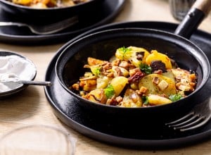 Gröstl mit knusprigem Tofu