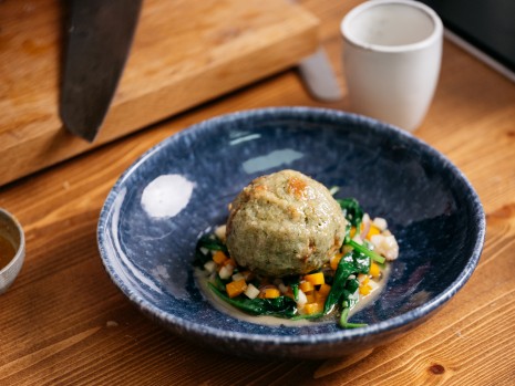 SPAR Mahlzeit! Paul Ivic Spinatknödel SPAR Mahlzeit! Paul Ivic Spinatknödel