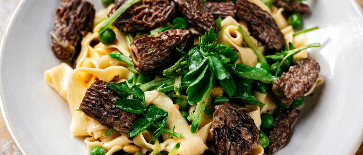 Morchel-Pasta mit Erbsen