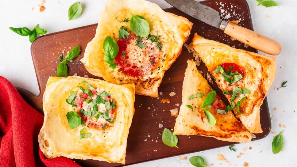 Pizzataschen aus Blätterteig
