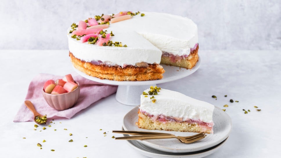 Skyr Torte mit Rhabarber