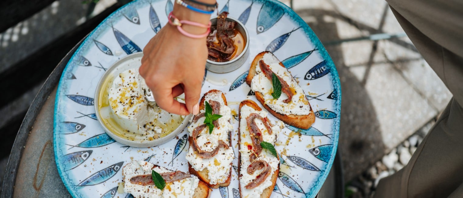 Crostini mit Sardelle & Zitrone
