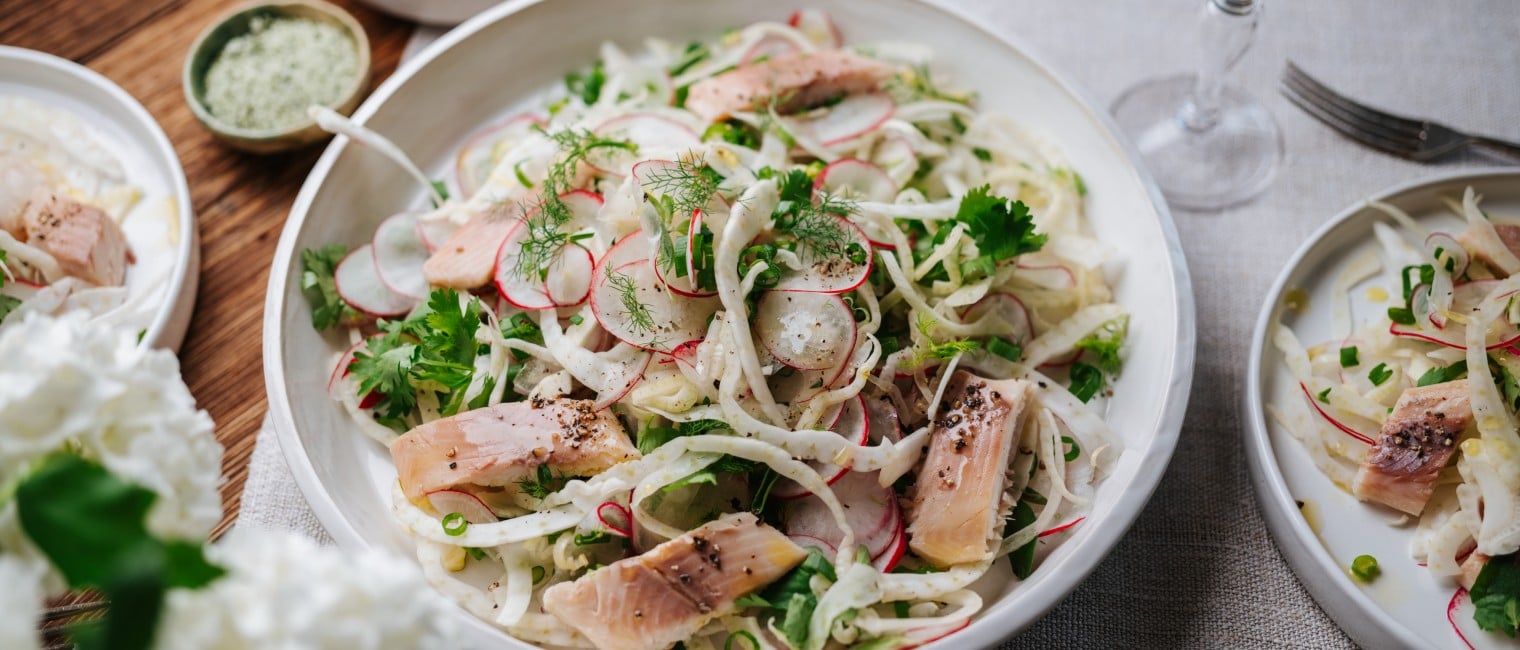 SPAR Mahlzeit Fenchel-Radieschen-Salat mit geräucherter Forelle