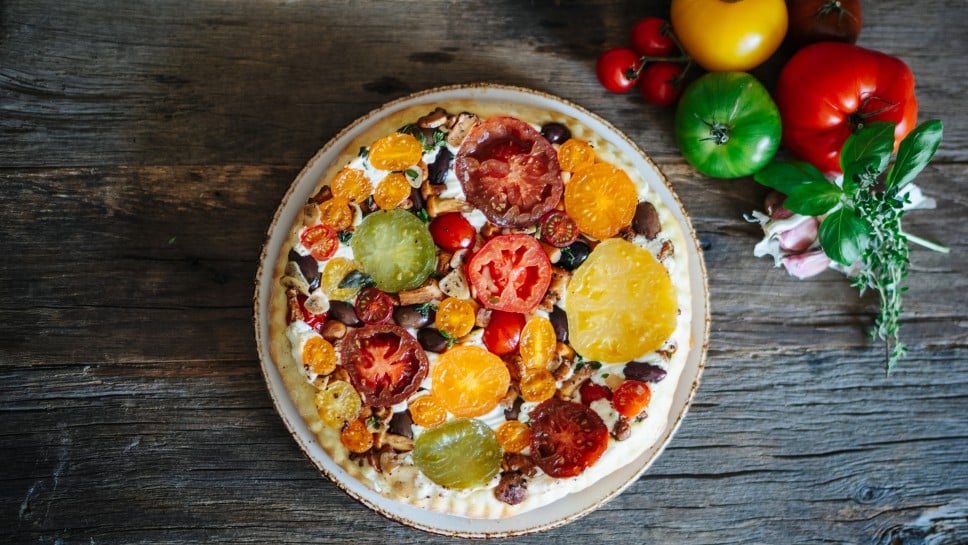 SPAR Mahlzeit „Tomaten Tarte Tatin“ mit Eierschwammerln