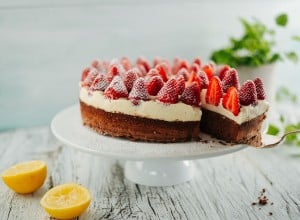 SPAR Mahlzeit Schokotorte mit Mascarpone und Erdbeeren