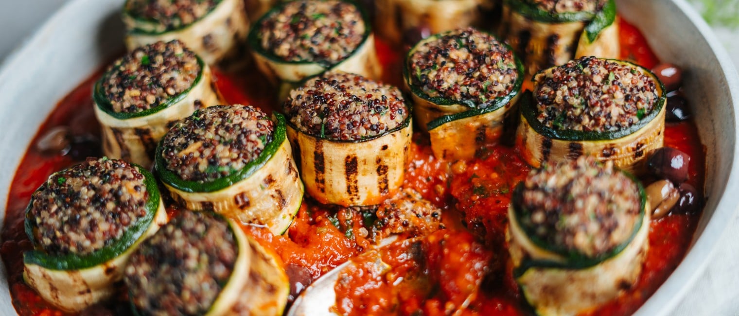 SPAR Mahlzeit Zucchini-Quinoa-Röllchen mit spicy Tomaten-Salsa