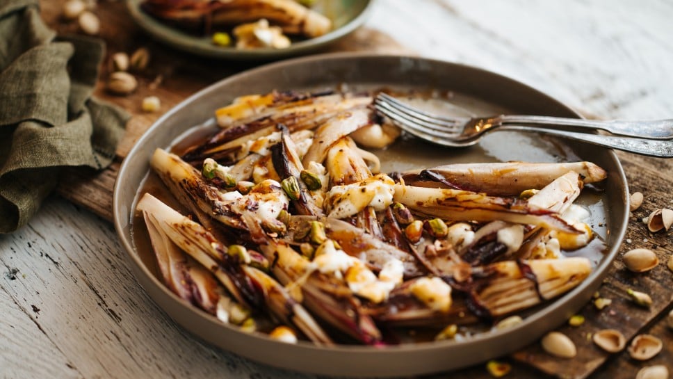 gebratener roter Chicorée mit Mozzarella di Bufala