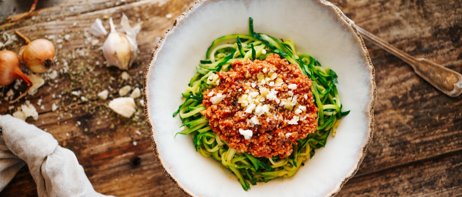 SPAR Mahlzeit Zucchini-Zoodles mit Karfiol-Sugo