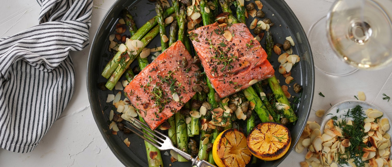 SPAR Mahlzeit Zitronenlachs auf Grilliertem Spargel