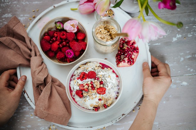 SPAR Mahlzeit Apfel-Zimt-Porridge mit Granatapfel