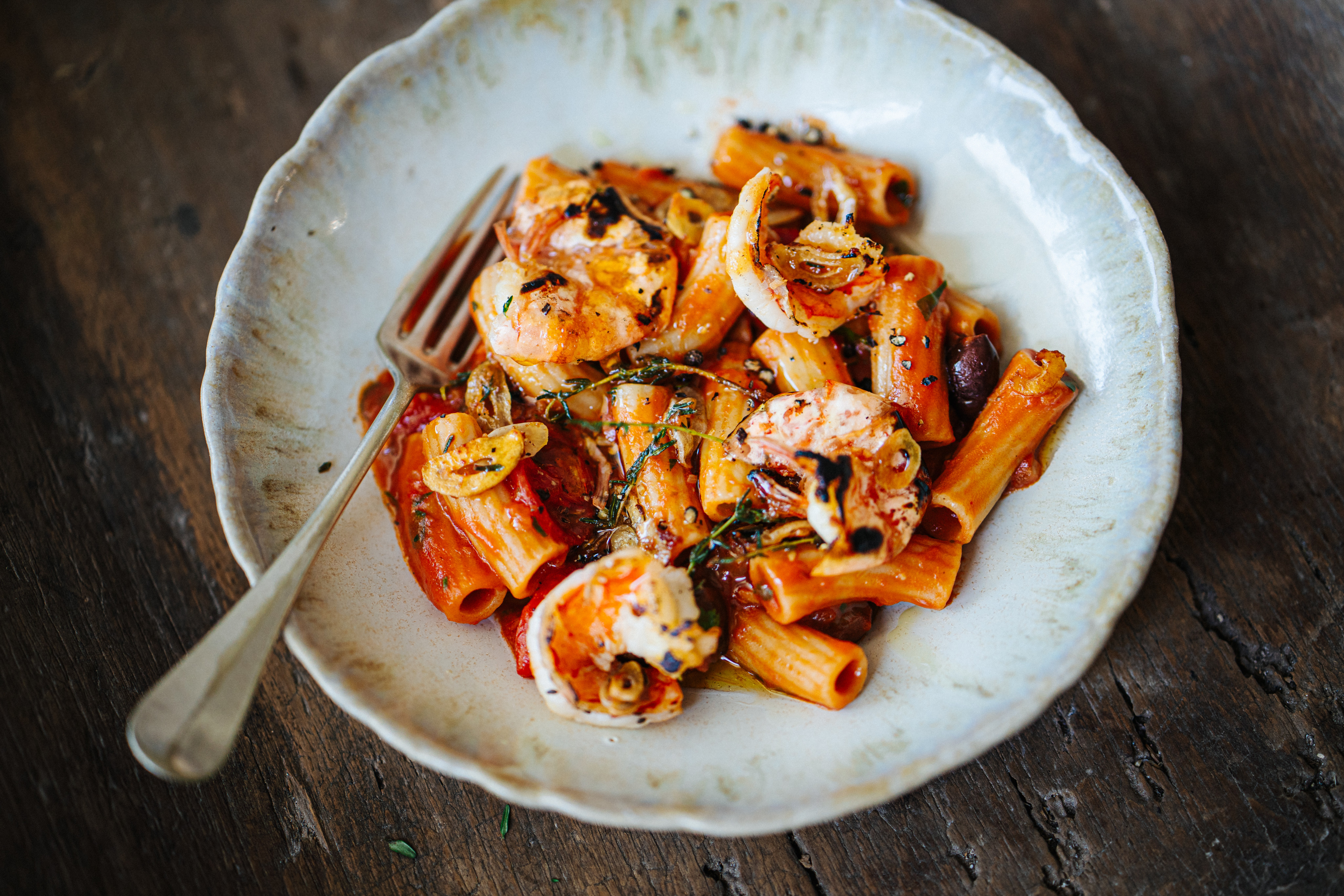 Garnelen-Pasta mit Oliven und Sardellen