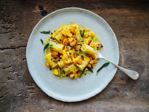 SPAR Mahlzeit Kürbis-Pasta mit Schafskäse und Salbei