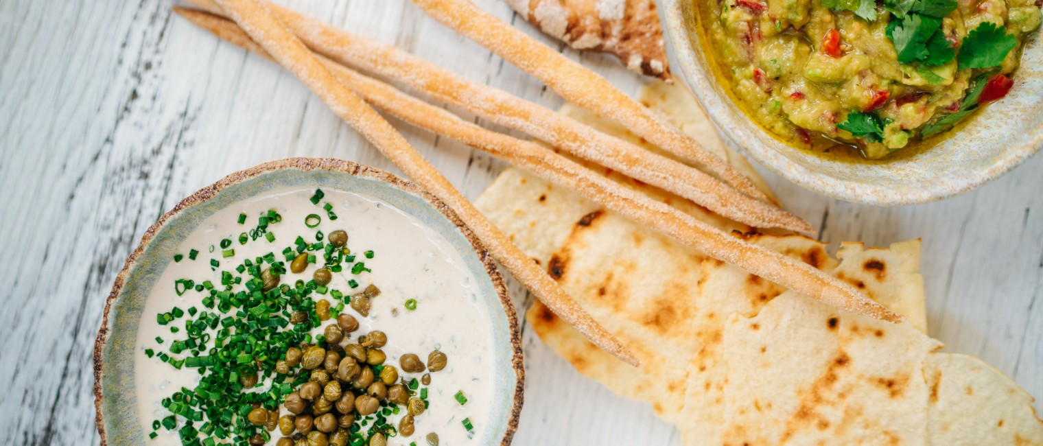 SPAR Mahlzeit Sardisches Fladenbrot mit Thunfisch-Creme und Avocado-Dip