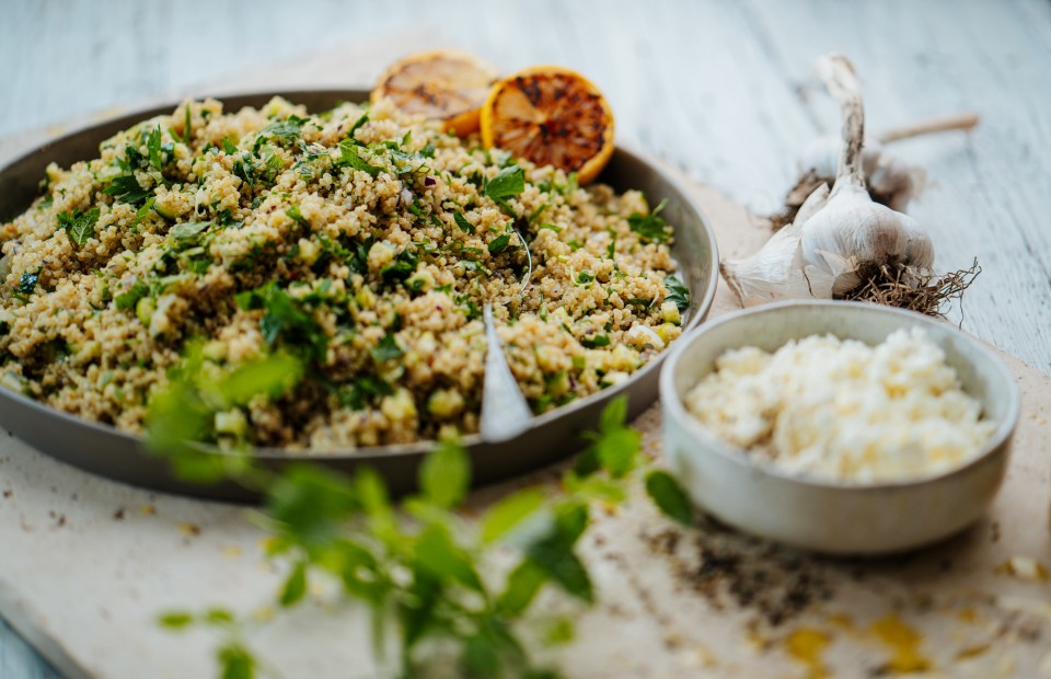 SPAR Mahlzeit! Quinoa-Minz-Salat mit Gurke und Feta SPAR Mahlzeit! Quinoa-Minz-Salat mit Gurke und Feta
