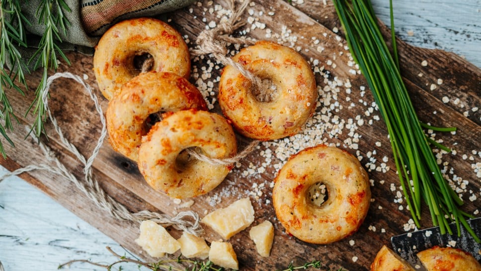 SPAR Mahlzeit! Haferflocken-Donuts mit Schinken und Käse