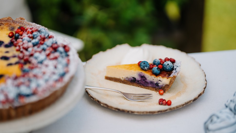 Schwarzbeer-Jogurt-Tarte