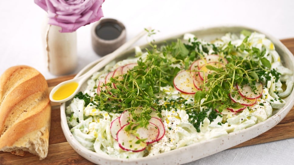 leichter Hüttenkäse-Salat