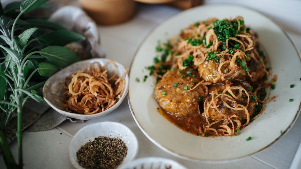 SPAR Mahlzeit Kalbsbutterschnitzerl mit Röstzwiebeln