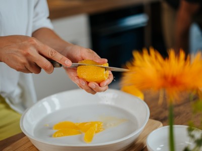 SPAR Mahlzeit Orange filetieren