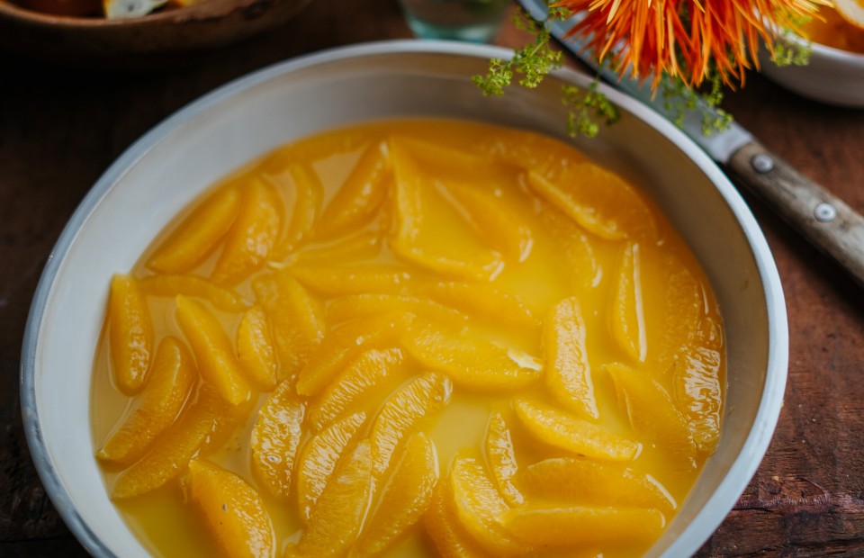 SPAR Mahlzeit Orange filetieren