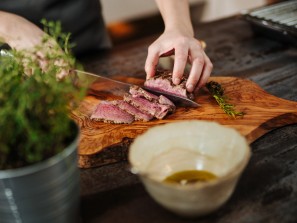 SPAR Mahlzeit Steak braten