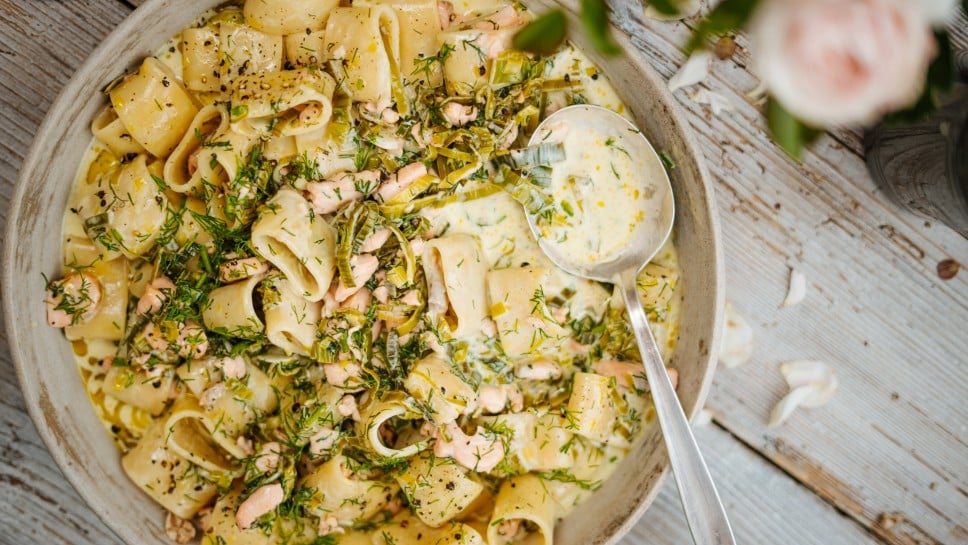 SPAR Mahlzeit Calamarata Pasta mit Lauch und Lachs
