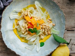 SPAR Mahlzeit Fenchelsalat mit Safran-Hühnchen und Orange