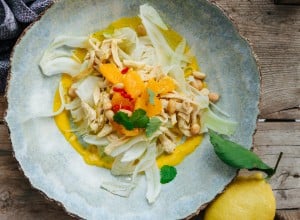 SPAR Mahlzeit Fenchelsalat mit Safran-Hühnchen und Orange