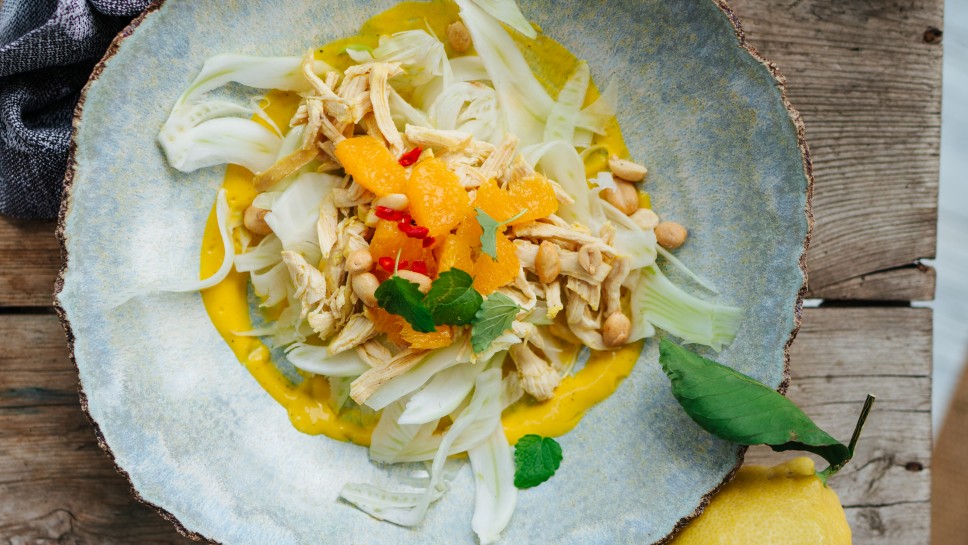 SPAR Mahlzeit Fenchelsalat mit Safran-Hühnchen und Orange