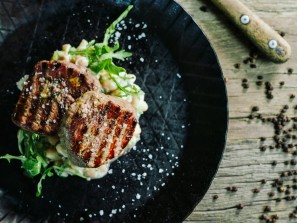 SPAR Mahlzeit Minutensteak mit cremigem Bohnengemüs