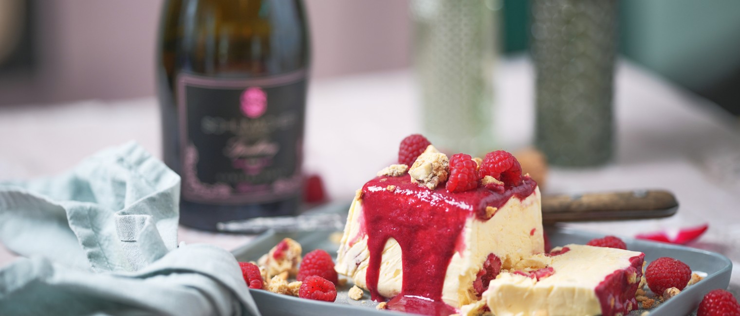 SPAR Mahlzeit Toblerone-Himbeer-Semifreddo