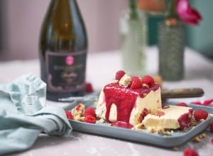 SPAR Mahlzeit Toblerone-Himbeer-Semifreddo