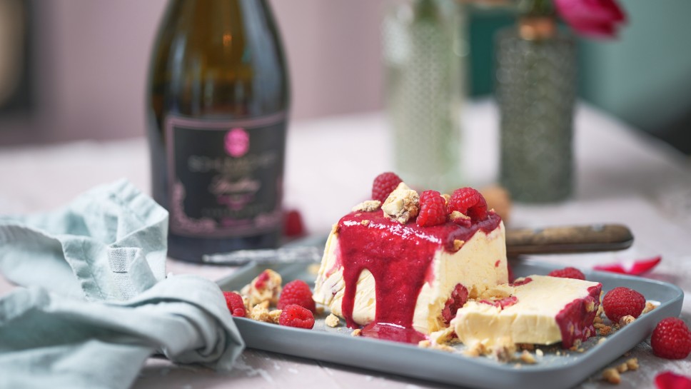 SPAR Mahlzeit Toblerone-Himbeer-Semifreddo