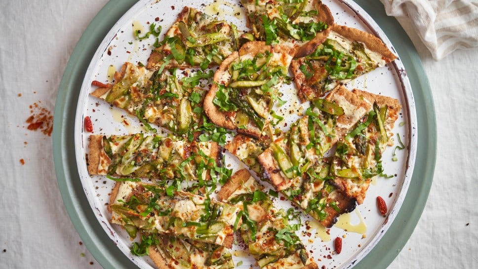 SPAR Mahlzeit Fladenbrot mit Spargel und Scamorza