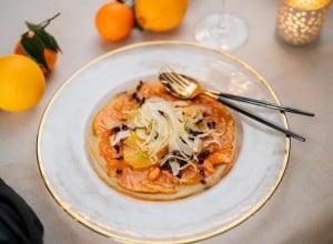 Lachs-Carpaccio mit Fenchel-Orangen-Salat