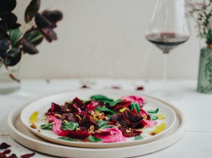 Weinwelt Rote Rüben Carpaccio mit Orange und Pistazie