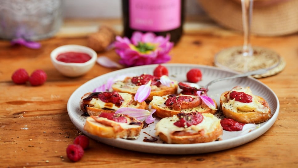 Prosciutto Crostini mit Taleggio