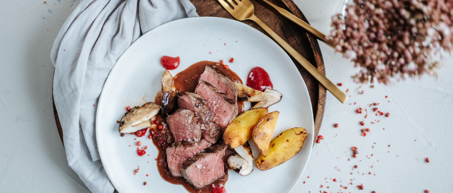 Hirschsteak mit Pfeffersauce » Rezept | SPAR Mahlzeit!